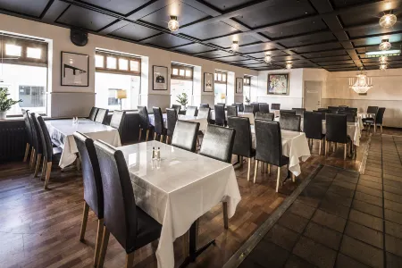 First Hotel Witt Отели рядом с достопримечательностью «Stadsparken»