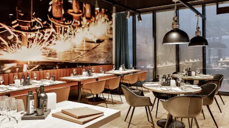 Dorint Hotel Düren Отели в г. Фетвайс