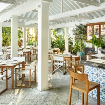 Parrot Key Hotel & Villas