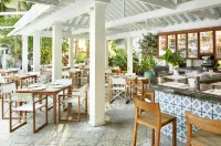 Parrot Key Hotel & Villas