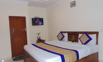 OYO Flagship Hotel S Suites
