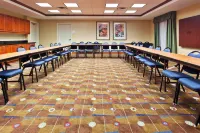 Holiday Inn Express & Suites Baton Rouge East