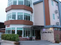 โรงแรมเลอเลิศ ลิฟวิ่ง - ที่มีบาร์