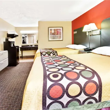 Super 8 by Wyndham Kissimmee/Maingate/Orlando Area Отели рядом с достопримечательностью «Парк аттракционов Олд-Таун»
