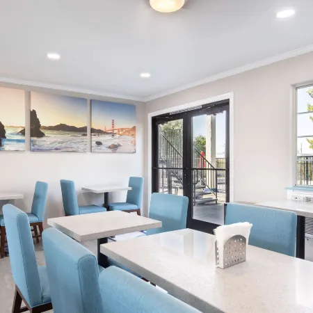 Days Inn by Wyndham Red Bluff