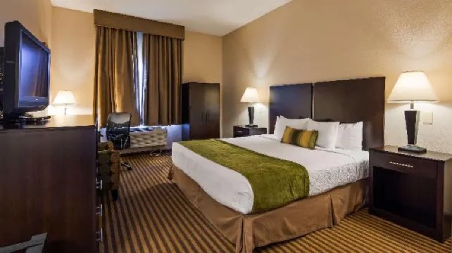 Best Western Plus Silver Creek Inn Hotels in Cedar Point