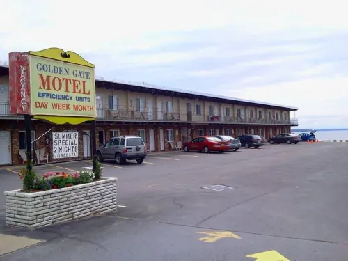 Golden Gate Lodging Hotels in Plattsburgh