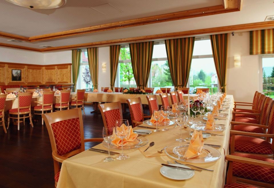 5. 파크호텔 노이슈..