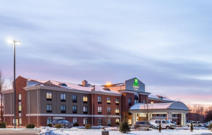 Holiday Inn Express & Suites WHITE HAVEN - POCONOS by IHG