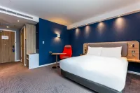 Holiday Inn Express Bicester Hotels in Chesterton