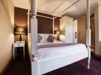 The Gables Hotel - Bãi đậu xe