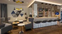 Holiday Inn Express OFFENBACH by IHG - bar