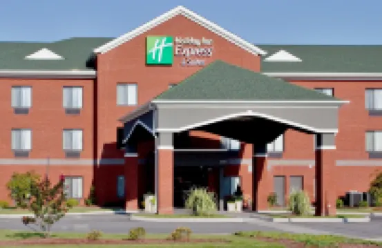 Holiday Inn Express & Suites SUFFOLK by IHG