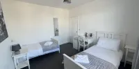 Lily's Apartment 1, 2 Bed Flat in Northumberland - 公寓，私人浴室