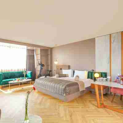 Sherwood Exclusive Lara Rooms