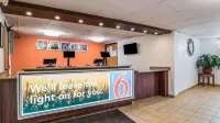 Motel 6 Elk Grove Village, IL - 2-Star