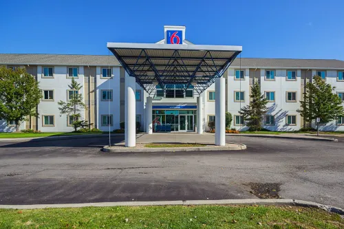 Motel 6 Whitby, on - Toronto East Hôtels à : Municipalité régionale de Durham