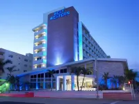 Best Western Plus Atlantic Beach Resort Hotels in Маямі-Біч
