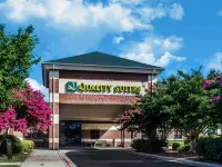Quality Suites Lake Wright Norfolk Airport Hotels in de buurt van Norfolk International Airport
