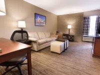 Drury Inn & Suites Greensboro Hotels near O. Henry Statues