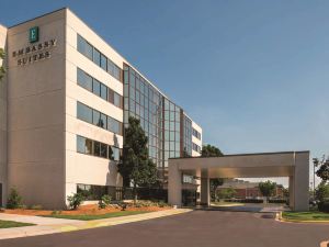 Embassy Suites by Hilton Milwaukee Brookfield