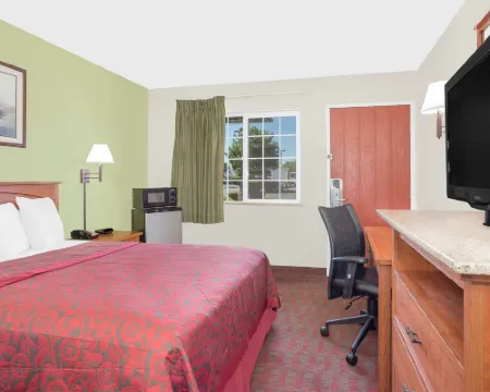 Days Inn by Wyndham Turlock Hotels in Turlock