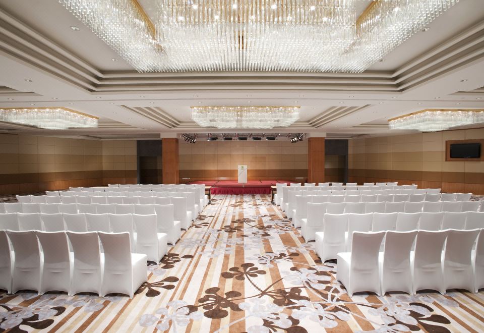 2. 천진 하이허 홀..