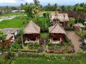 Pondok Indah Bungalows Tetebatu