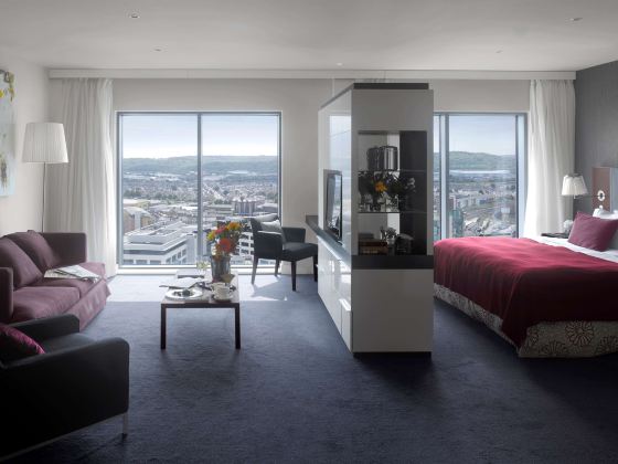 Majestic Hotel, Cardiff