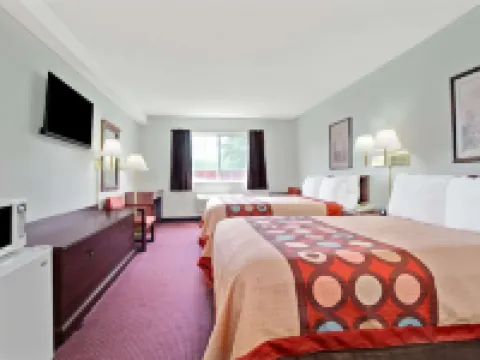 Super 8 by Wyndham Riverside/Kansas City Hotels in Platte County