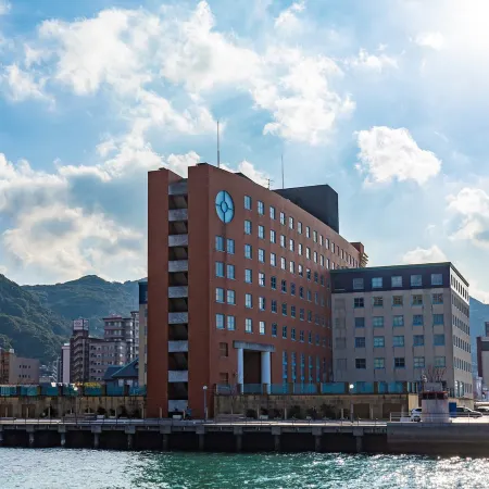 Premier Hotel Mojiko Отели рядом с достопримечательностью «Железнодорожная станция Модзико»