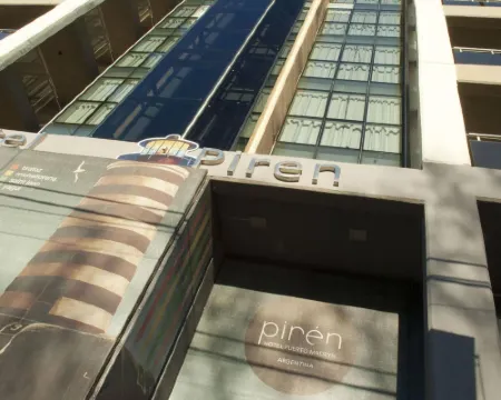 披蘭酒店 馬德林港酒店