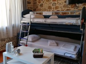 Castro Rooms Chios