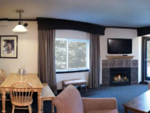 ランドルストーン ロッジ バンフのホテル