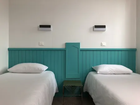 Halt Hotel - Choisissez l'Hôtellerie Indépendante Отели в г. Лат