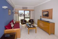 Aparthotel Paladim & Alagoamar Hotel a 