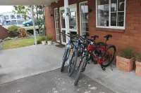 Alpine Rose Motel فنادق في غريموث