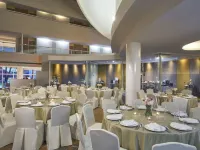 Village Hotel Changi by Far East Hospitality Отели рядом с достопримечательностью «Парк Пасир-Рис»