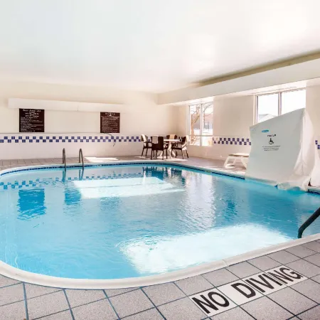 Comfort Suites Normal University Area