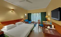 The Oakwood Hotel Hotels near Ramakrishna Math Library