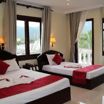 GM Doc Let Beach Resort & Spa