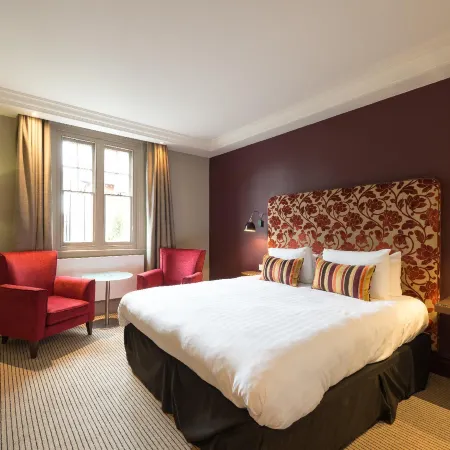 The Crown Manor House Hotel