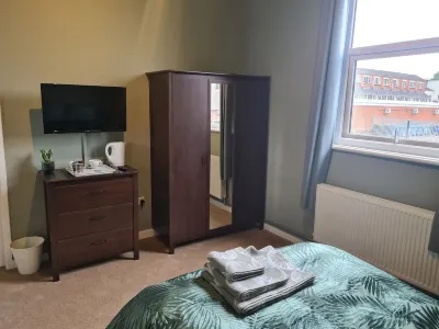 Hen House Hotels in Hatherton