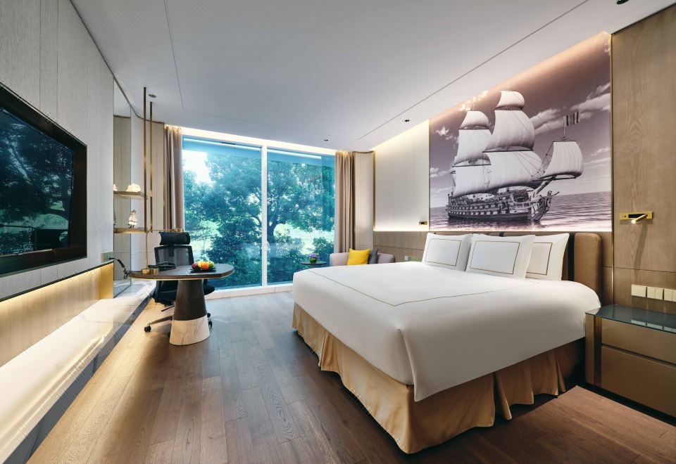 2. 크라운 플라자 ..