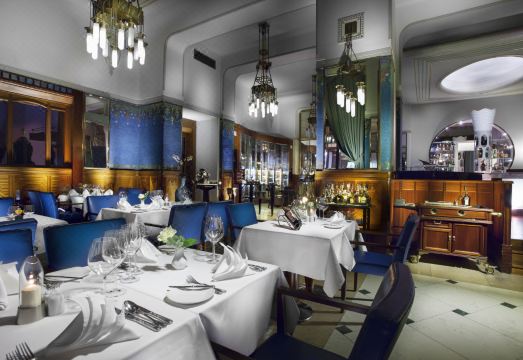 호텔 파리 프라하