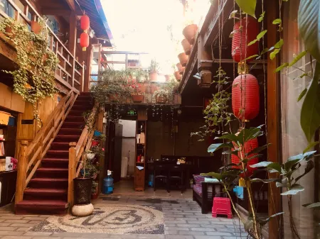 Meiliju Snow Mountain View Inn (Lijiang Old Town Mufu)