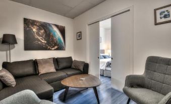 100 Meters to Subway - Montcalm Condos