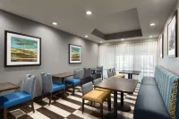 Hampton Inn Appleton (Fox River Mall Area) - breakfast