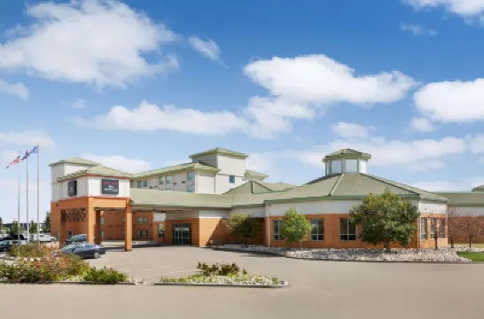 Royal Hotel Edmonton Airport Trademark Collection by Wyndham Hotel di 