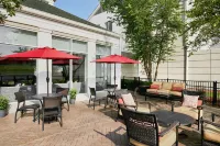 Hilton Garden Inn Cincinnati Northeast - que admiten mascotas